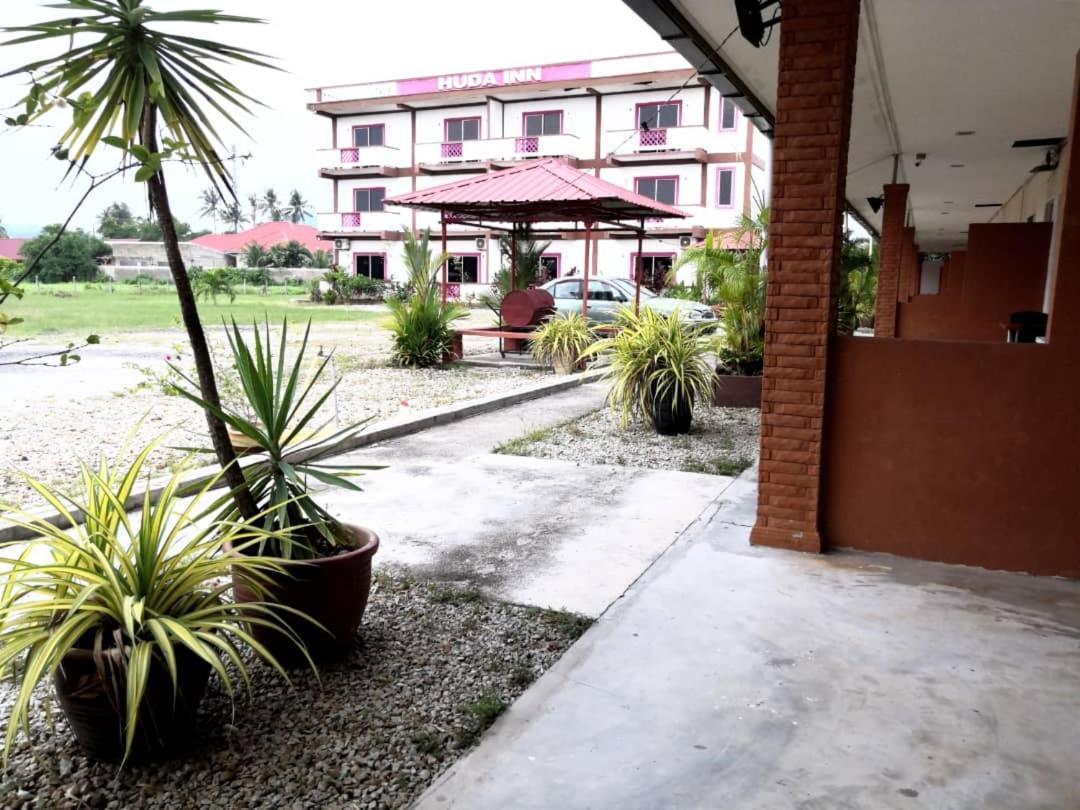 Huda Inn Pantai Cenang  Εξωτερικό φωτογραφία
